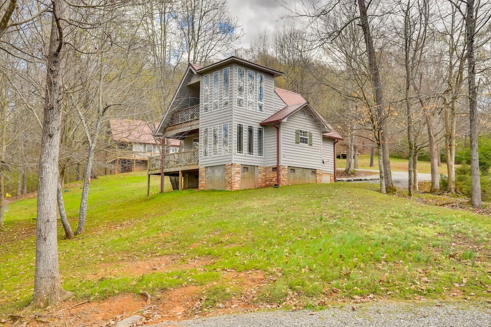 Peaceful Guntersville Cabin: Fire Pit, Near Lake! - Property Image 5
