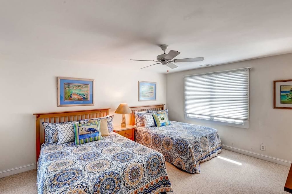 Indigo Pelican Indigo Pelican 5 Bedroom Holiday Home By Bald Head Island