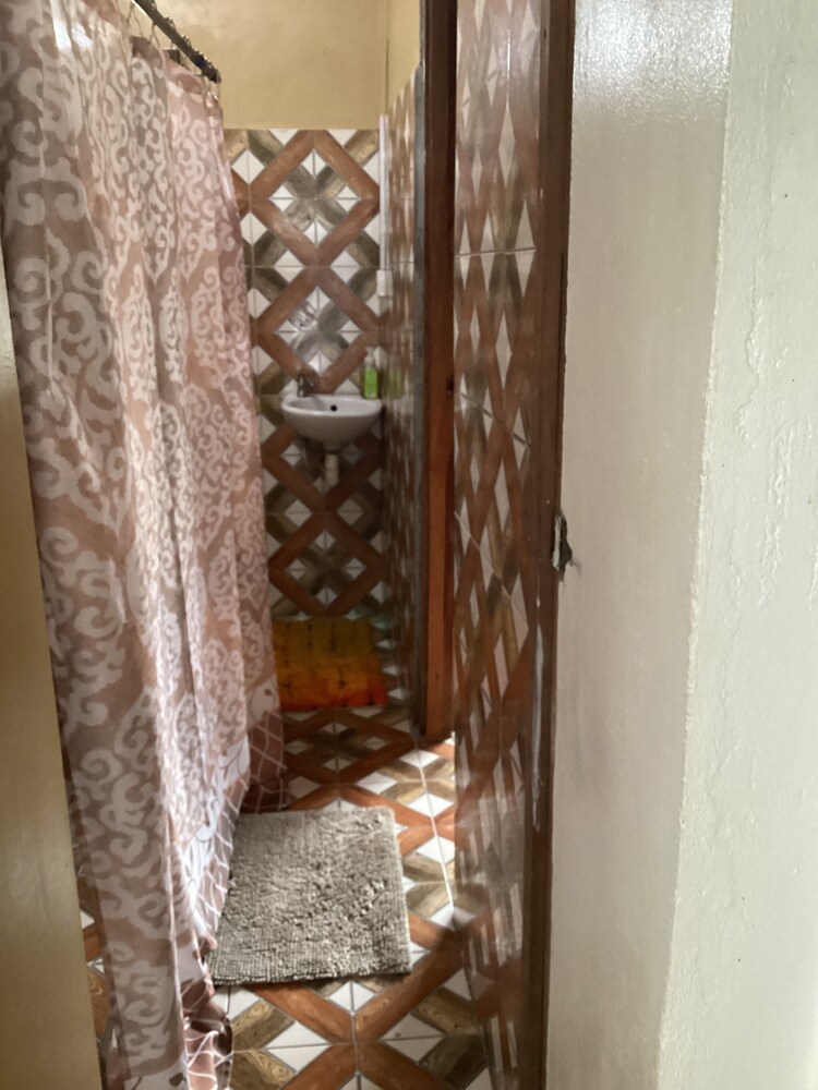 Lania Cottage
