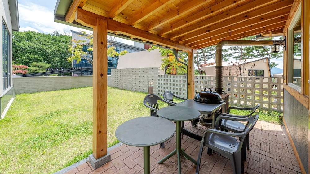 Chuncheon Motomoto Pool Villa
