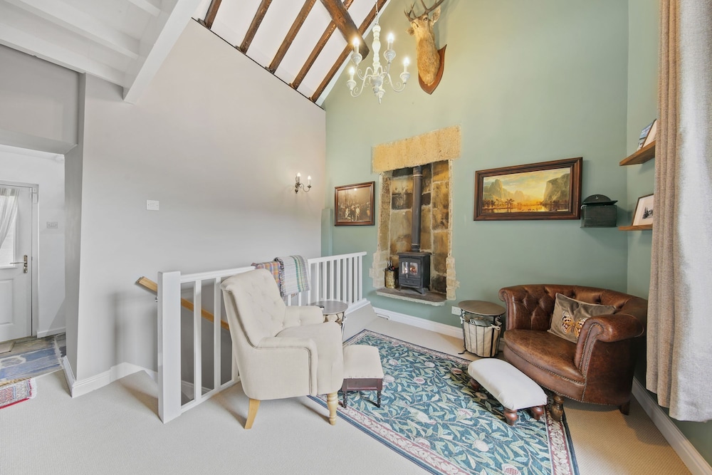 Host Stay Foxglove Cottage