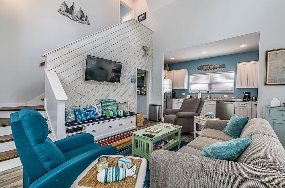 Charming Coastal Retreat on Fripp Island - 3br/3ba With Golf Course Views
