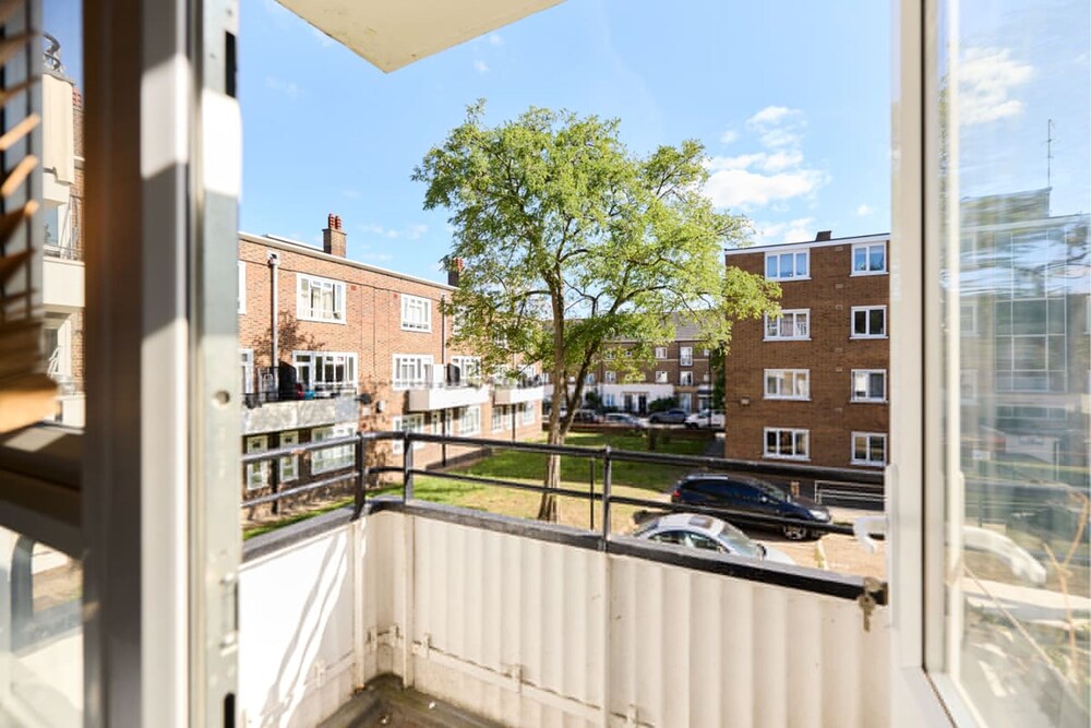 The Holloway Place - Modern 1bdr Flat With Balcony