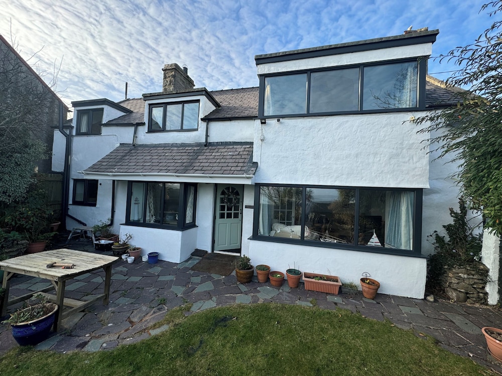 Bryn Teg Cottage