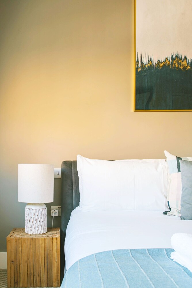 Accomodo London South Kensington - Elegant 3 Bedroom Apartments near Museums
