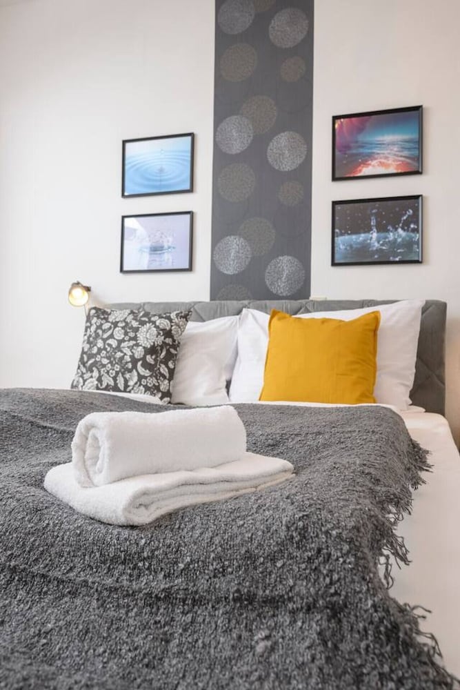 Spacious 2BR Stay for 6 Heart of Mödling