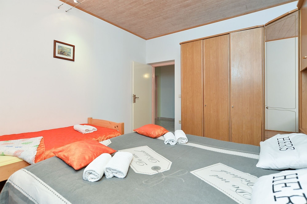 Apartment 1128 view 2
