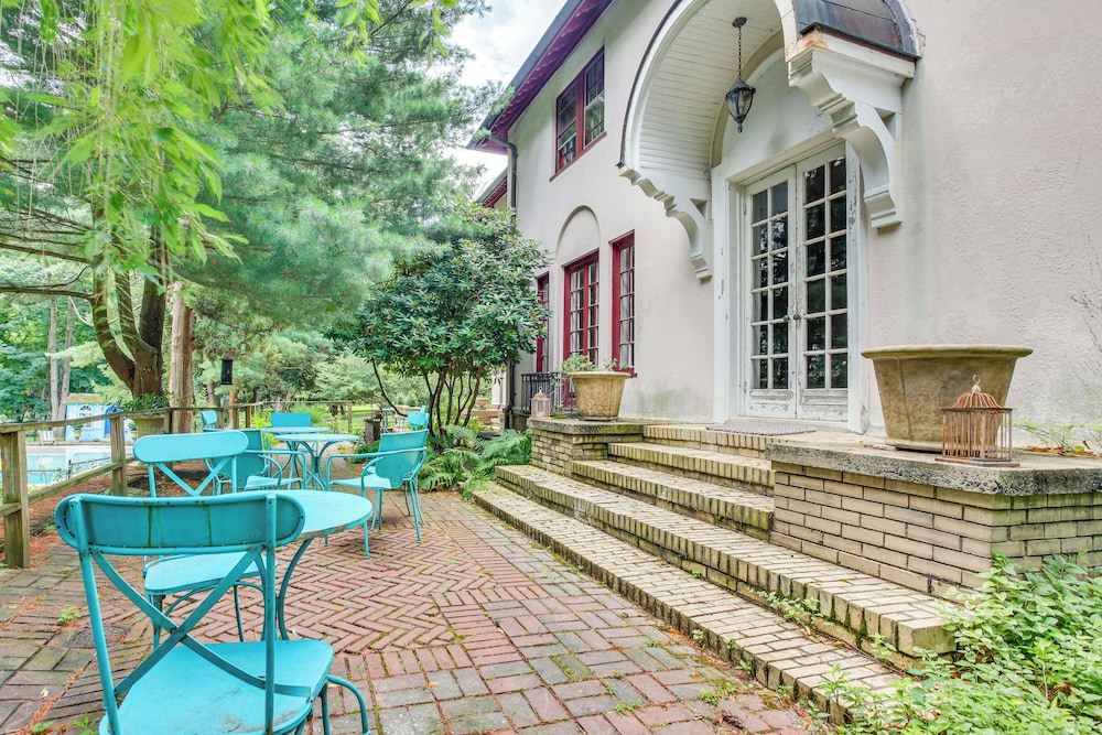 Hudson Valley Estate on 4 Acres w/ Private Pool!