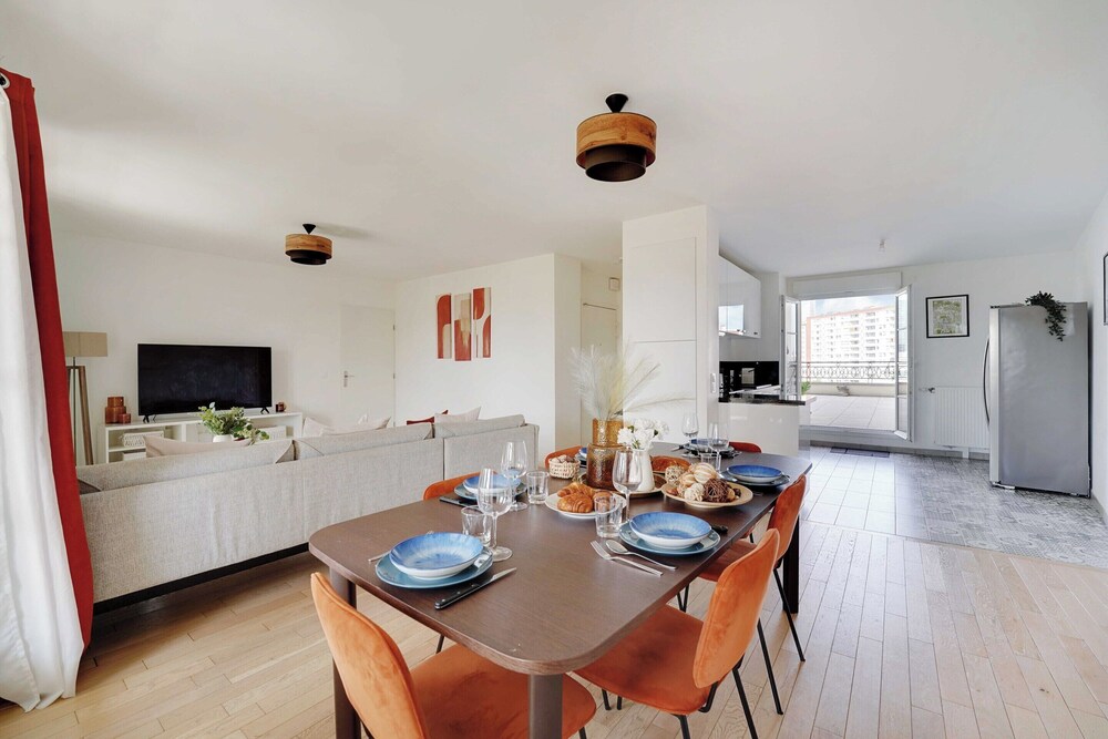 Superb 3BR With Terraces - Puteaux La Defense