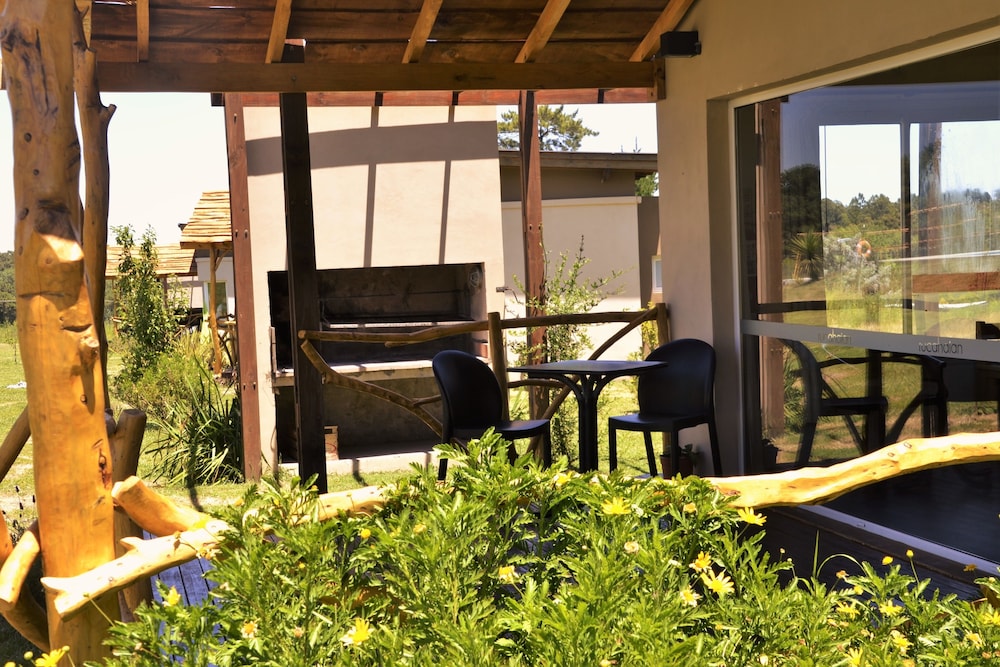 Ruca Haian. Cabañas Spa & Restó. Tandil