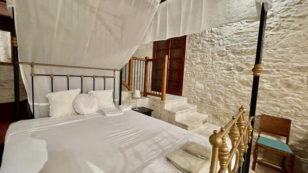 Juliet Suite Studio in Dhoros