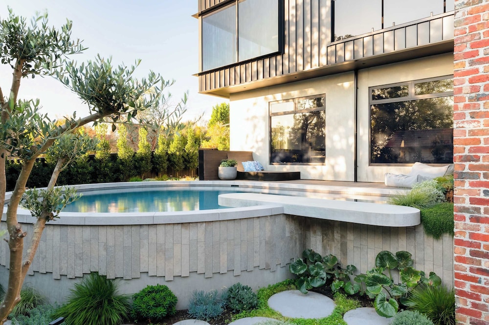 Helix in Mornington With 4 Bedrooms and 3 5 Bathrooms