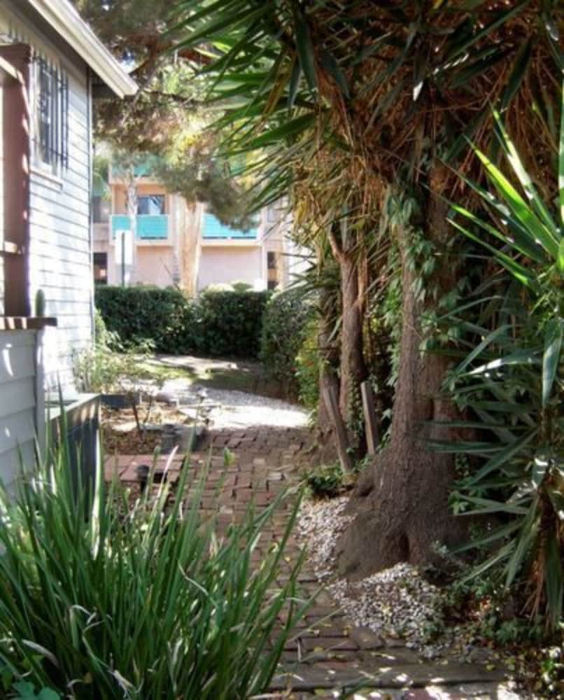 Sanborn Guest House