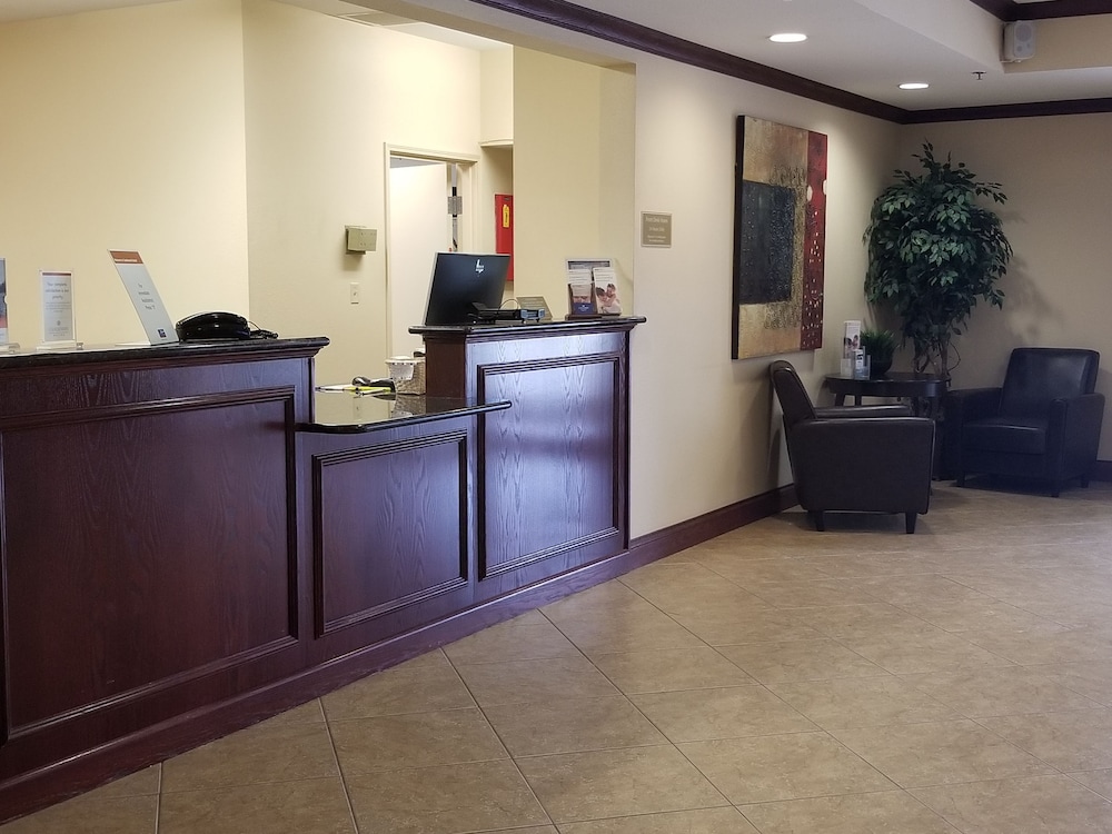 Cape Girardeau Vacations - Candlewood Suites Cape Girardeau, an IHG Hotel - Property Image 2