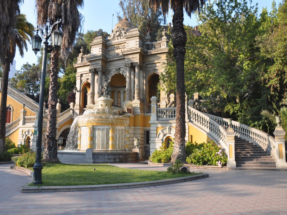 Plaza Paris Amistar