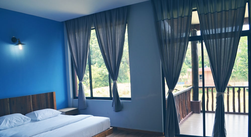 The Acacia Retreat