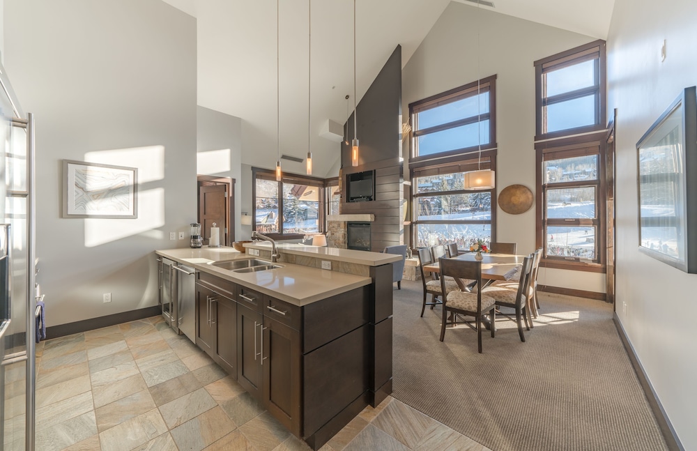 Hayden Lodge by Snowmass Mountain Lodging view 5