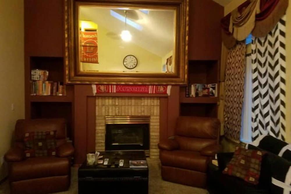 Denver Vacations - DIA Layover - Property Image 8