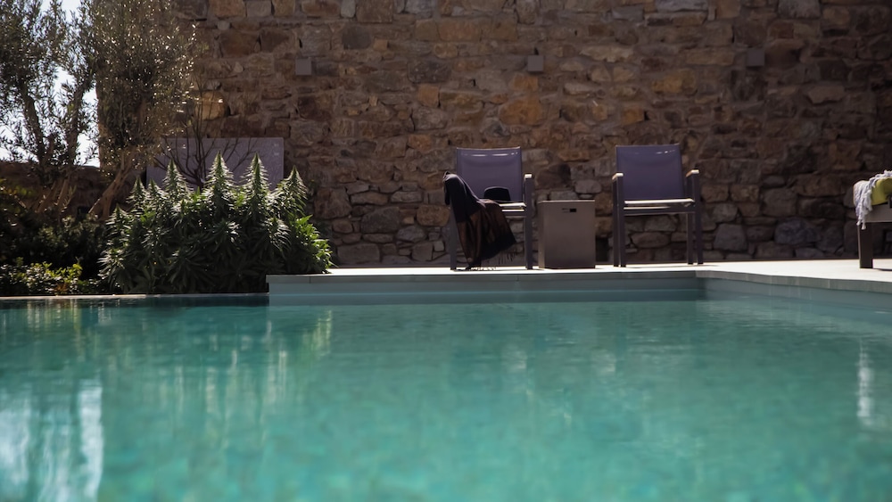 Mykonian Luxury Villa Filyra with Pool