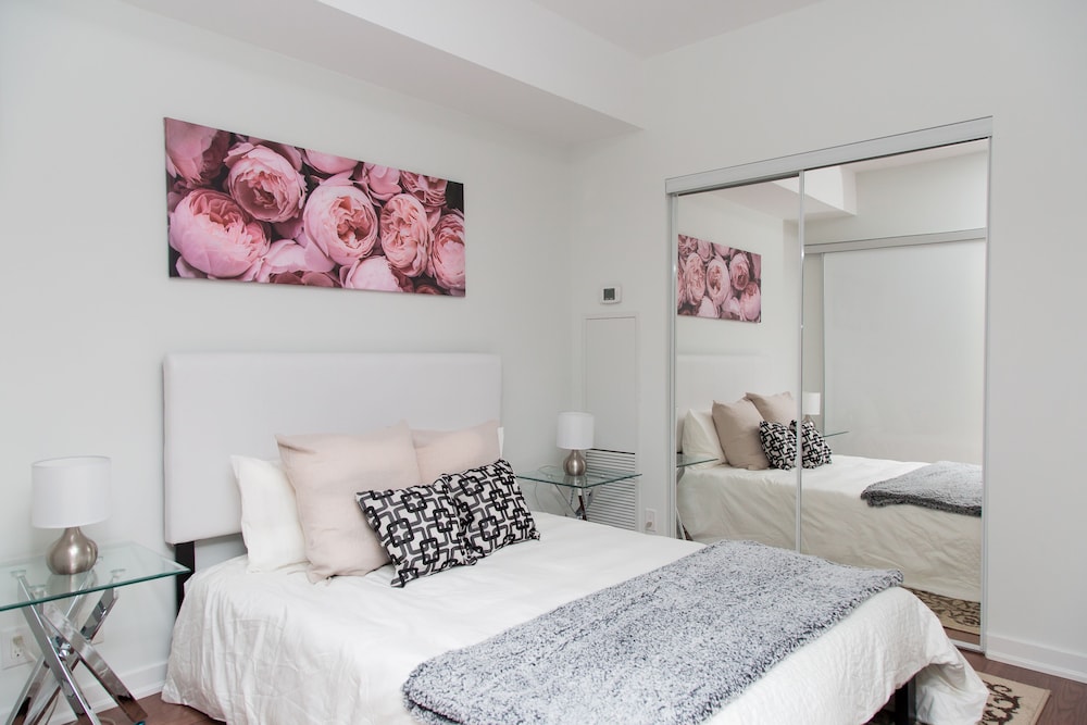 Kashaneh at Ice - Image 2