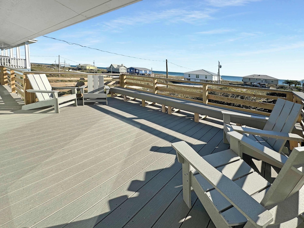 Beautiful Views Easy Beach & Bay Access