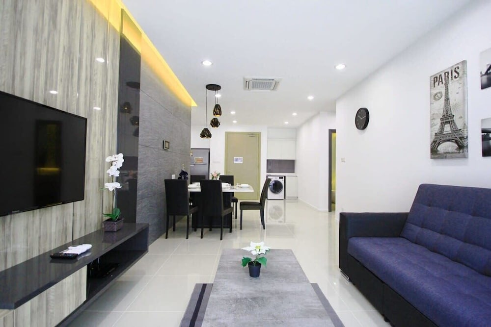 A High-floor 2BR Suasana Suites, Near Ciq, JB