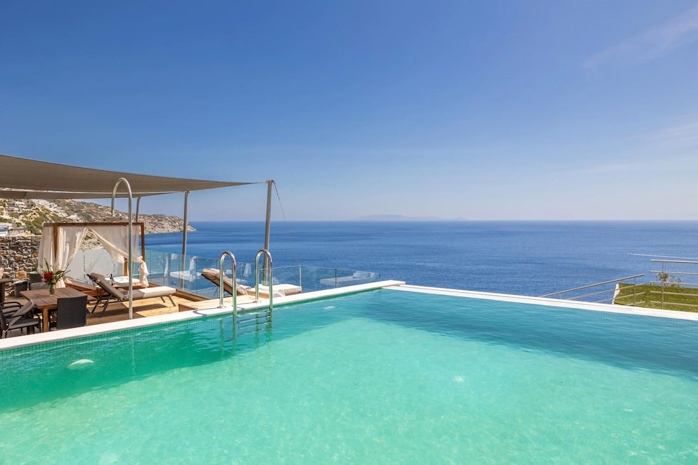 Eros Villa Crete