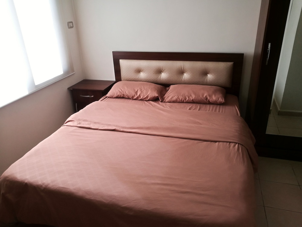 Cozy Dair Ghbar Apartments