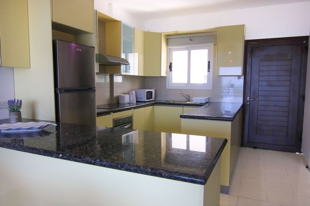 Phaedrus Living Beachfront Villa Merenda