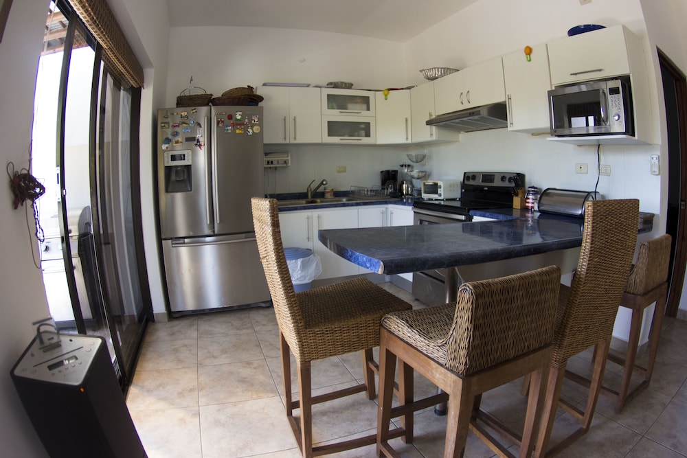 Luxury Villas Monterrico