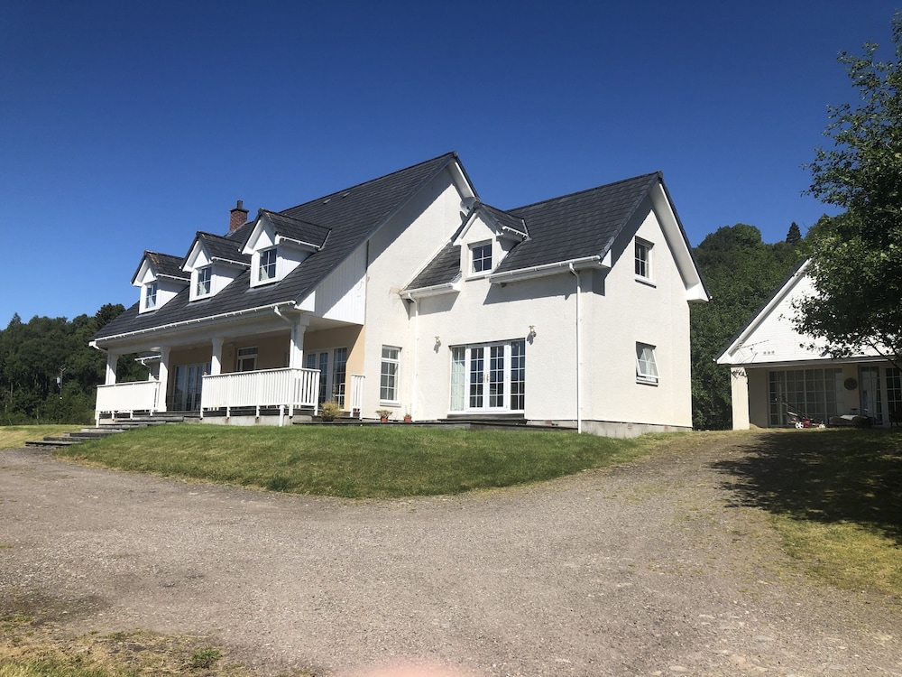 The Highlander B&B