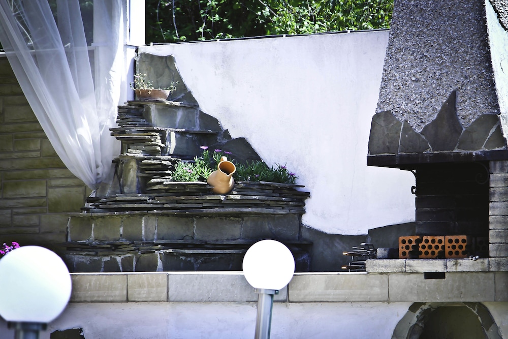 Photo 38