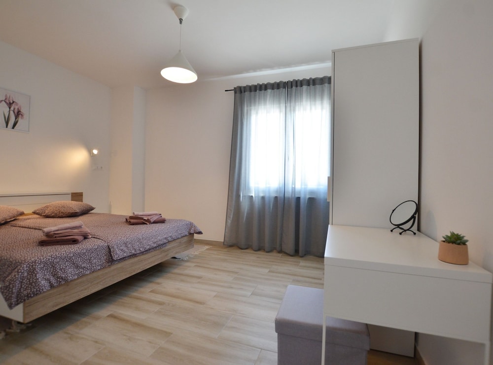 Lush and Sweet Escape Apartments