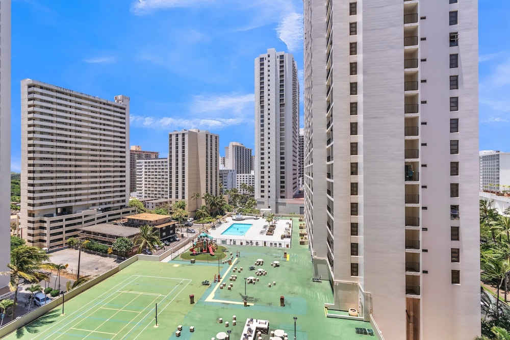 Tower 2 Suite 1208 -QQE by Koko Resort Vacation Rentals