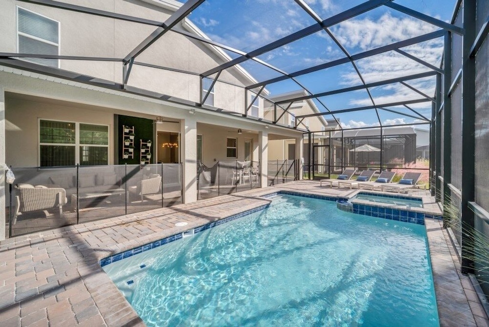 Storey Lake 9 Br Villa With Games Room And Theater 9 Bedroom Home by RedAwning view 2