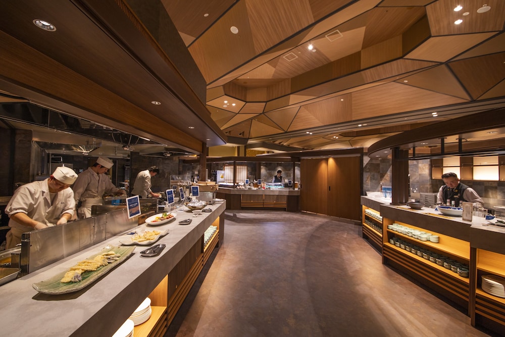 1000 Years of Tradition - Akiu Onsen Sakan