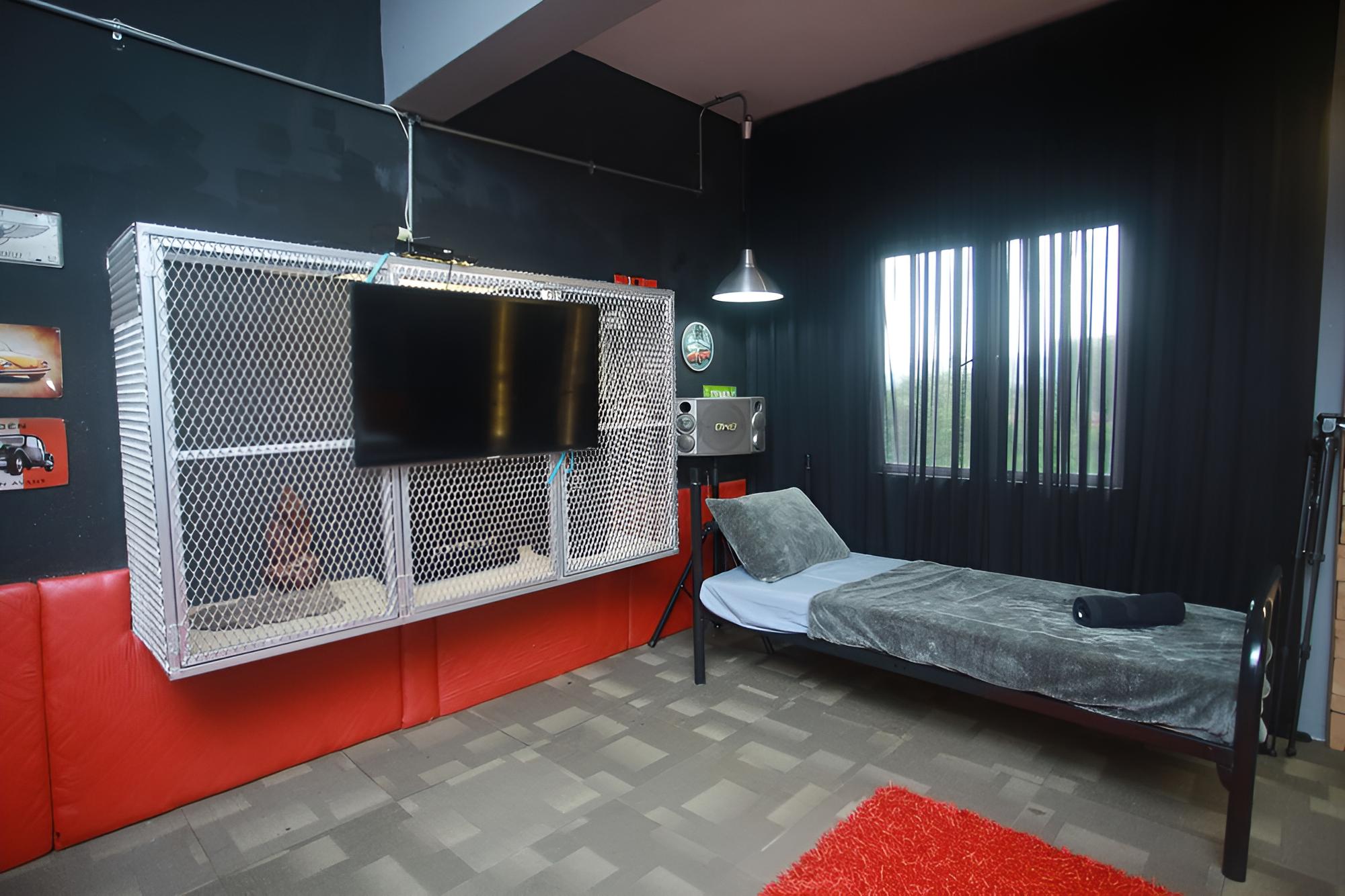 Bunker Hotel & Restaurant