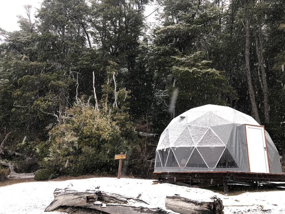 Isla Victoria - Folk Camp