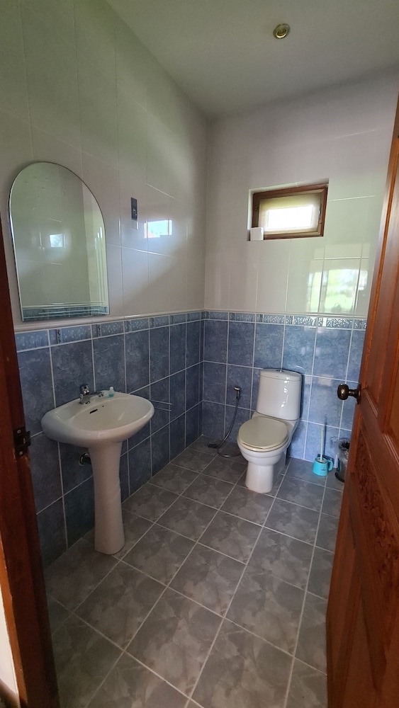 Beautiful Bungalow With Shared Outdoor Pool and 2 km From the Sandy Beach view 3