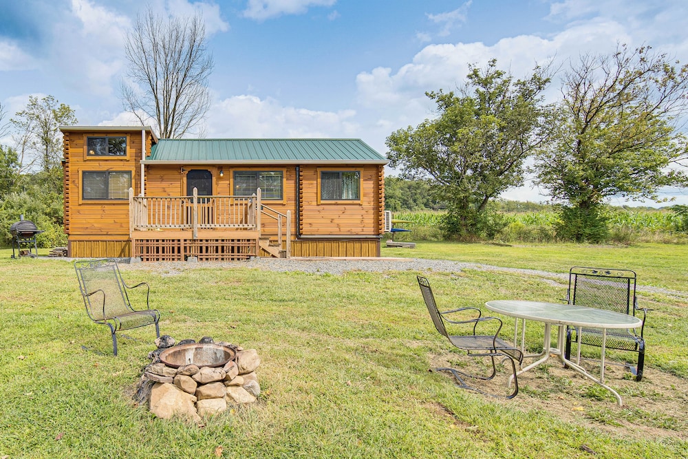 5 Mi to Susquehanna Boating! Secluded Log Cabin