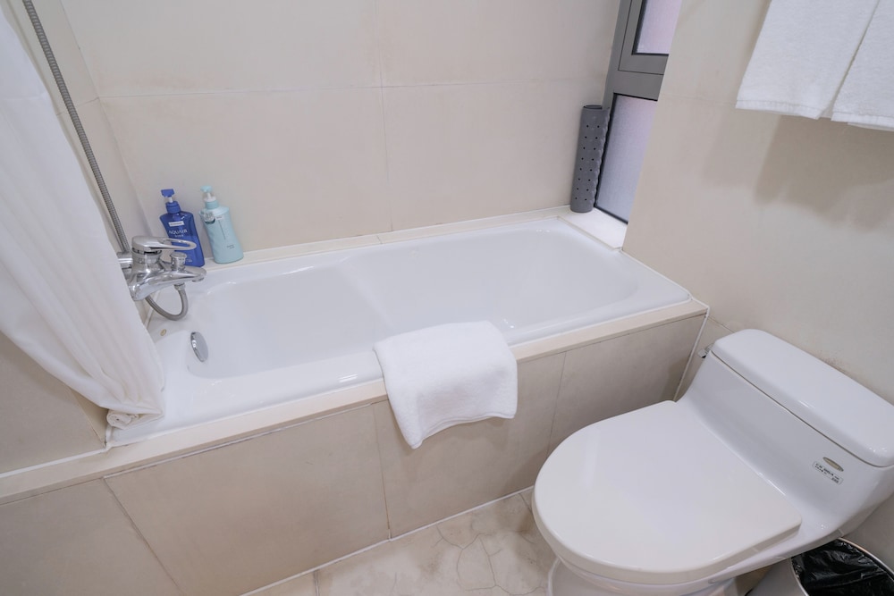 Tyms 3BR 2BA Apartment in Xujiahui