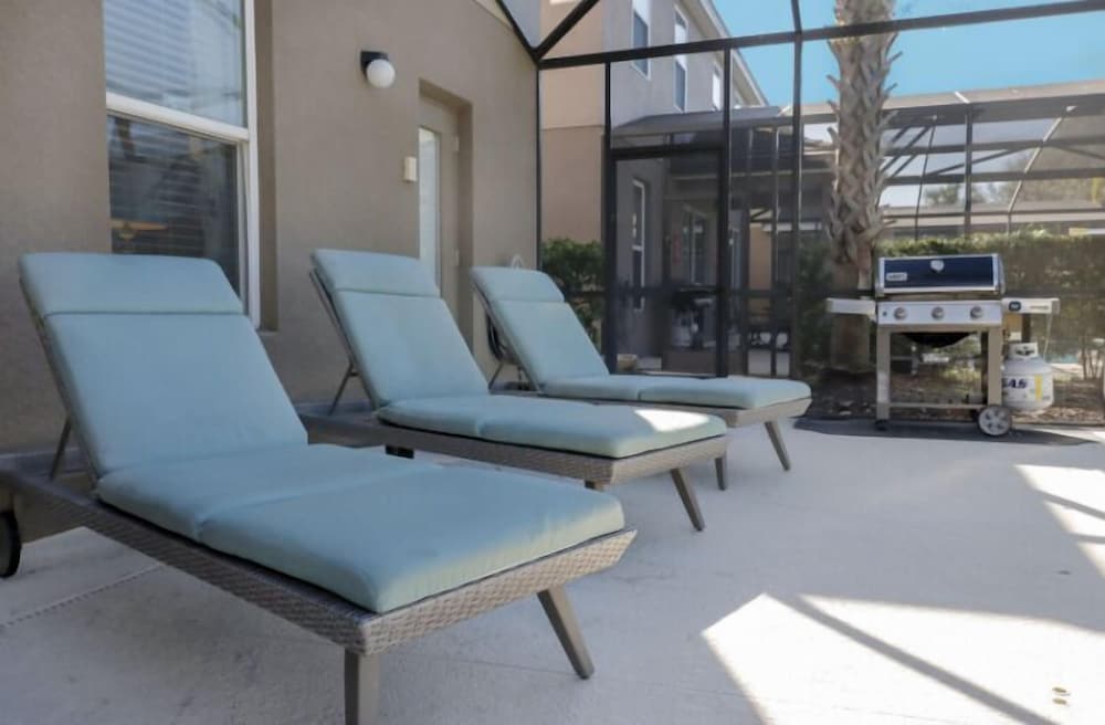 Resort-Style Retreat At Solterra W/ Pool & Lazy River