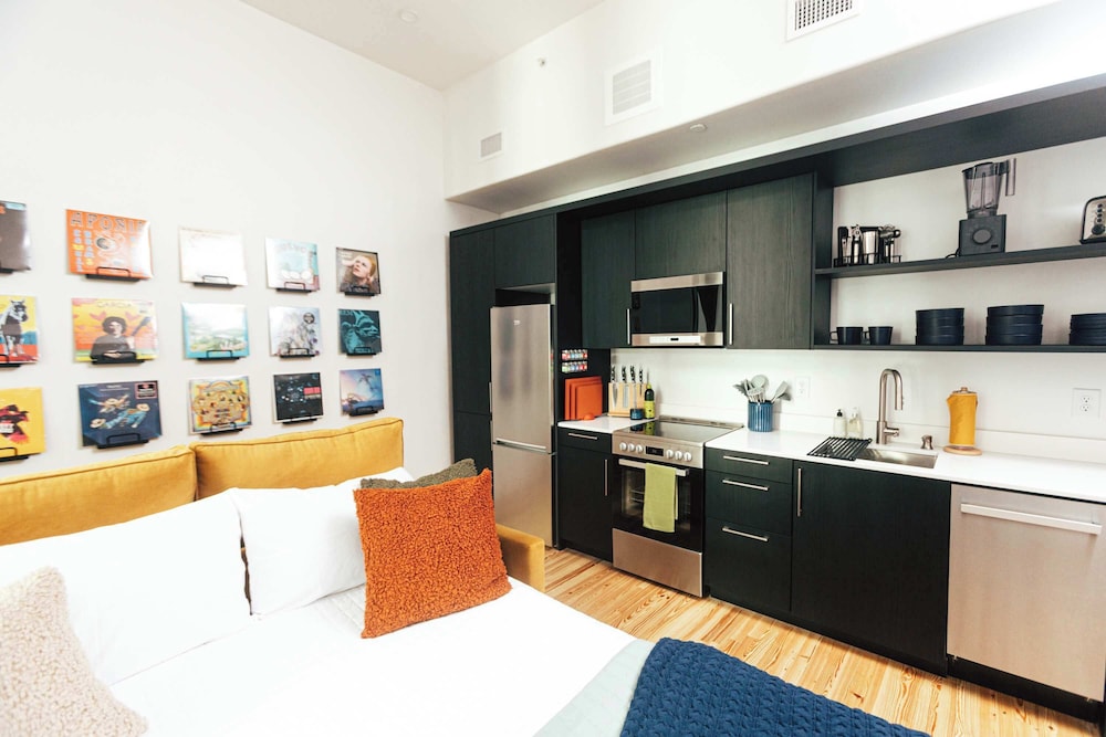 Loft 307 The William Vinyl Downtown Vibes