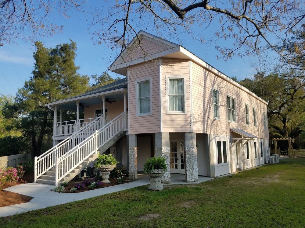 Abita Springs Hotel