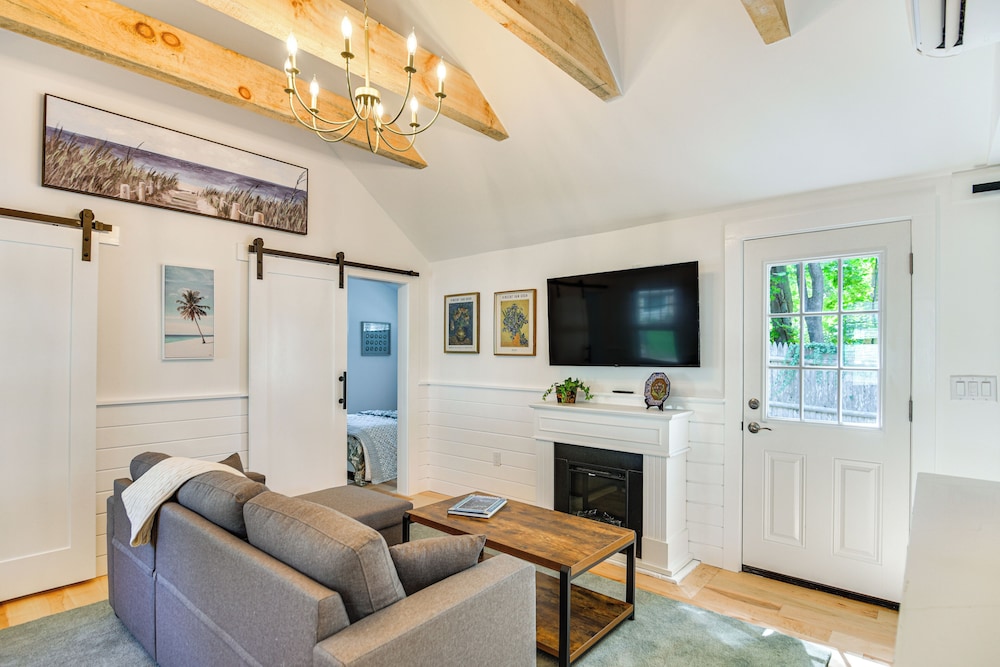Walk to Main St: Osterville Village Gem w/ Patio