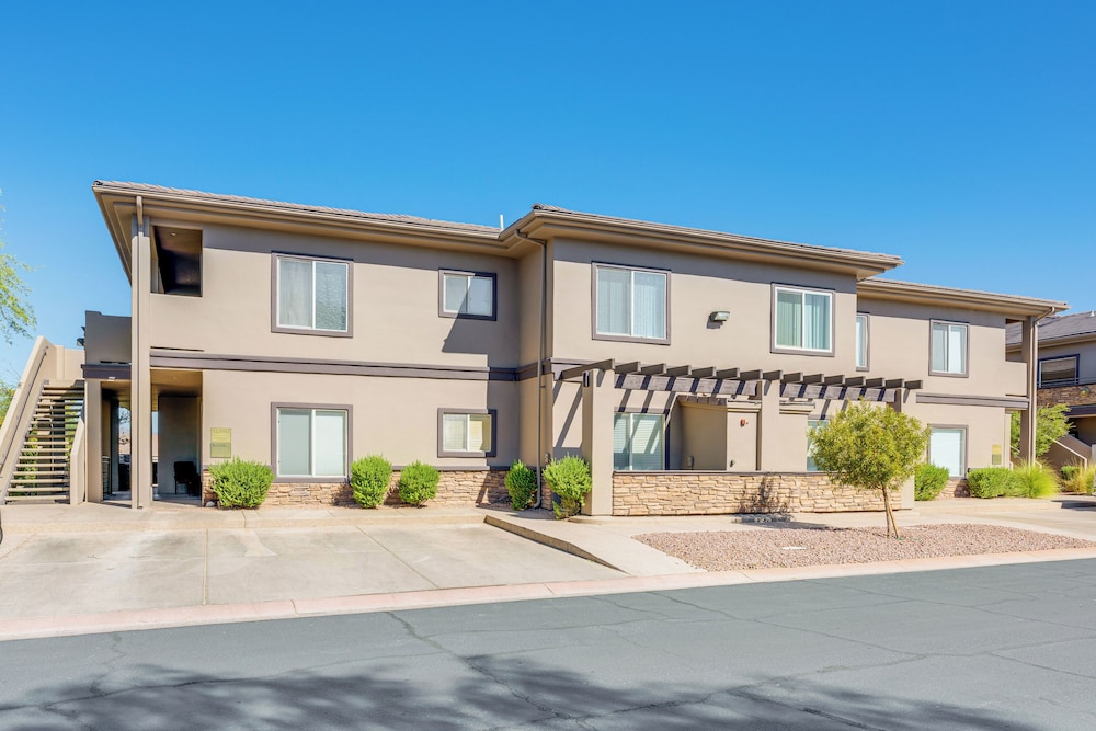 Mesquite Apartment: Walk to Wolf Creek Golf Club! view 5
