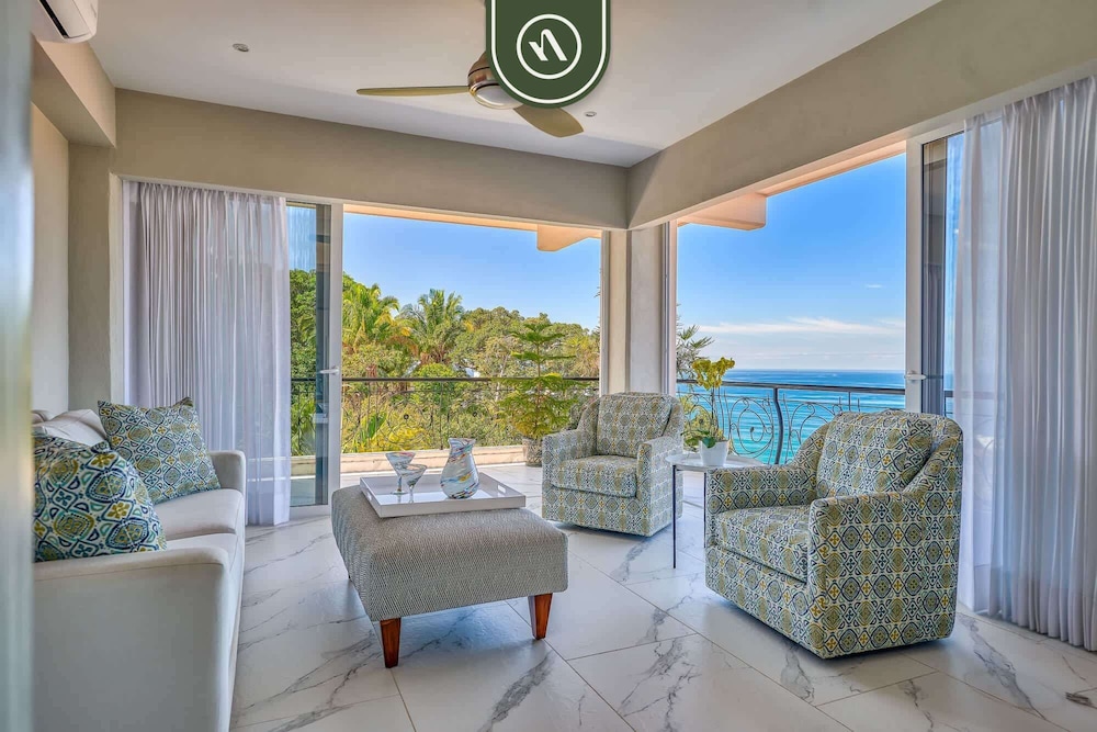 Oceanview 3 BR Condo - Amazing View From Terrace