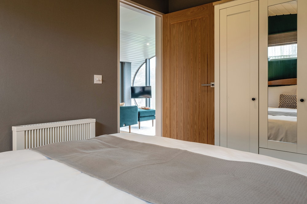 Stunning EcoRetreat Pods in Old Chalford