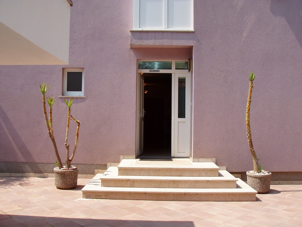 Villa Toni