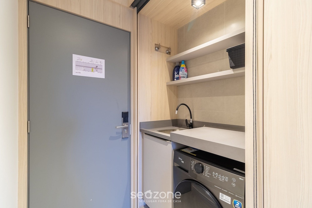 Modern and Fully Equipped Apartments Just Minutes From Lagoa da Conceicao and the Beach - VTD